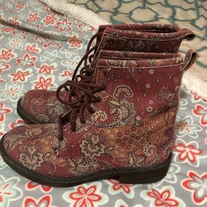 Lucky Brand boots